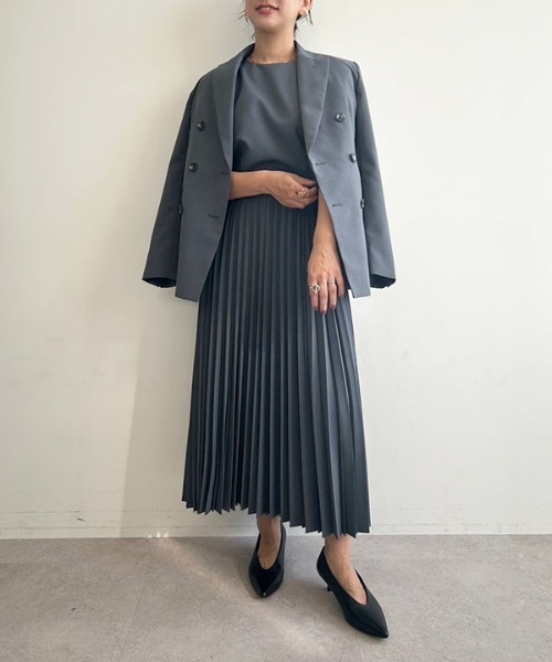 N.O.R.C（ノーク）の「ピークドラペルブレザー【CLEAN MOTION】（テーラードジャケット・レディース・ブラック/グレー・S/M）」の7枚目の写真