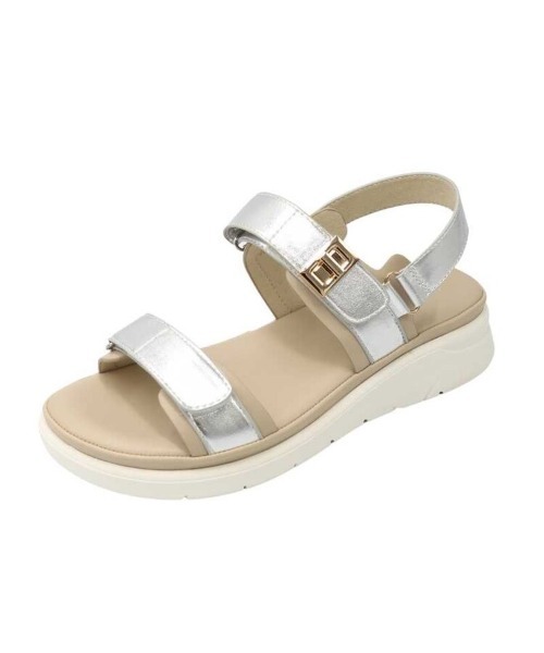 MODE KAORI(モードカオリ)の「ダブルベルクロスポーツサンダル/21529(サンダル・レディース・ブラック/ライトベージュ/シルバー・22.5cm/23cm/23.5cm/24cm/24.5cm/25cm)」の17枚目の写真