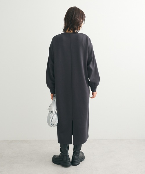 Green　Parks（グリーンパークス）の「ハーフZIPトラックワンピース（ワンピース・レディース・チャコールグレー/アイボリー・FREE）」の9枚目の写真