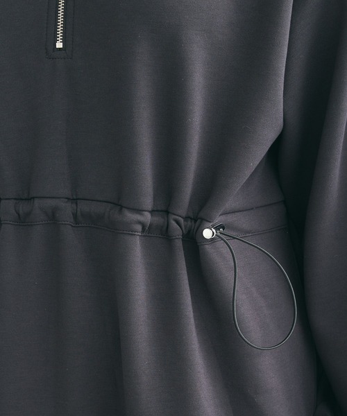 Green　Parks（グリーンパークス）の「ハーフZIPトラックワンピース（ワンピース・レディース・チャコールグレー/アイボリー・FREE）」の14枚目の写真