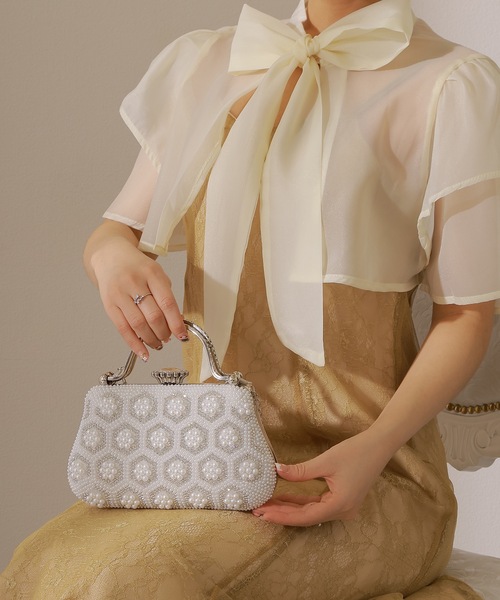 Lace Ladies(レースレディース)の「2WAY パール モチーフ パーティー ハンドバッグ(クラッチバッグ・レディース・ホワイト/ブラック・FREE)」の9枚目の写真