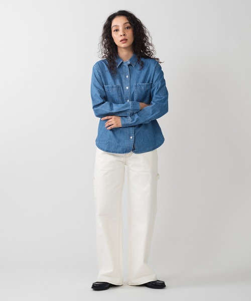 Levi's(リーバイス)の「Levi's/リーバイス BLUETAB(TM) カーペンターパンツ ベージュ(デニムパンツ・レディース・ホワイト・28inch/27inch/26inch/25inch/24inch/23inch)」の2枚目の写真