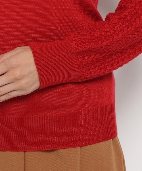 SOUP（スープ）の「ケーブル編み切り替えクルーネックニット（ニット/セーター・レディース・ホワイト/レッド/グレー/ブルー/ブラック・9/11）」の11枚目の写真