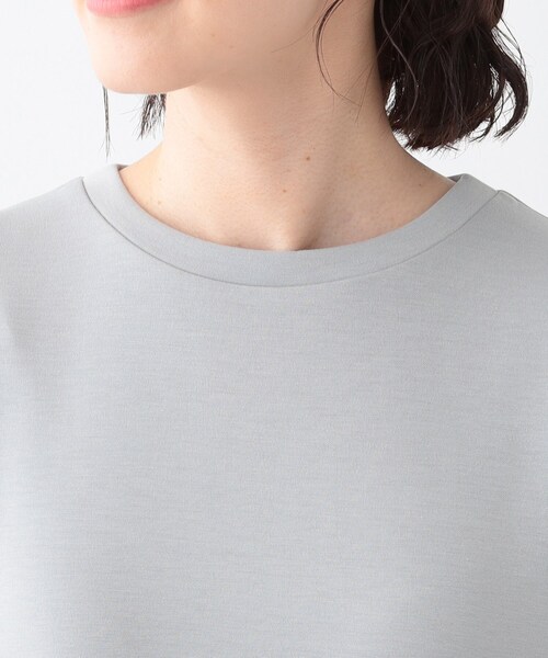 DRESKIP(ドレスキップ)の「大人上品 お袖チュール刺繍 切替トップス(Tシャツ/カットソー・レディース・アイボリー/サックスブルー/チャコールグレー・04/03/02/01)」の4枚目の写真