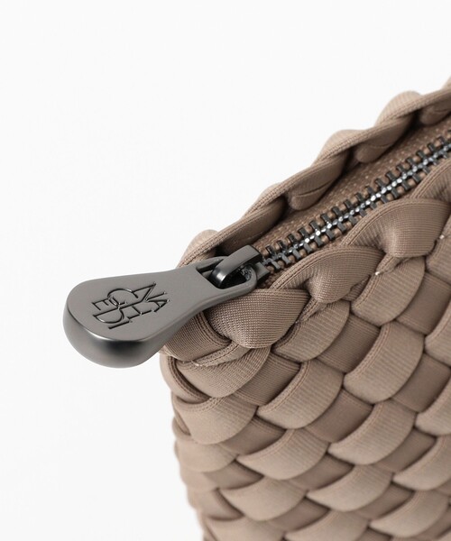 Demi-Luxe BEAMS(デミルクス ビームス)の「NAGHEDI / イントレチャート トートバッグ M(トートバッグ・レディース・ブラック/ベージュ・ONE SIZE)」の13枚目の写真