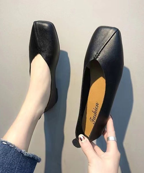 gossip!ロサンゼルス(ゴシップロサンゼルス)の「レトロ スクエアトゥ V カット グランマシューズ ソフトソール スリッポン フラットパンプス 通勤用 万能コーデ(パンプス・レディース・ブラック/オフホワイト/ブラウン・38/36/37)」の19枚目の写真