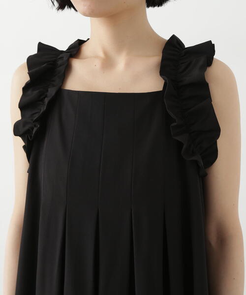 N.（N. Natural Beauty Basic）（エヌエヌナチュラルビューティーベーシック）の「ラッフルショルダーワンピース（ワンピース・レディース・ブラック/ベージュ/ブルー系その他・MEDIUM）」の4枚目の写真