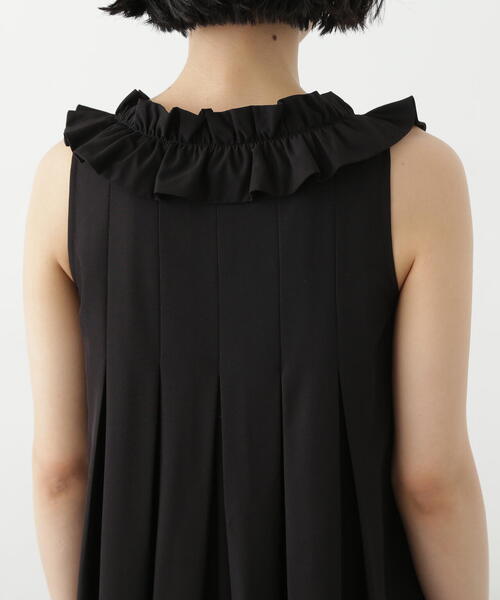 N.（N. Natural Beauty Basic）（エヌエヌナチュラルビューティーベーシック）の「ラッフルショルダーワンピース（ワンピース・レディース・ブラック/ベージュ/ブルー系その他・MEDIUM）」の5枚目の写真