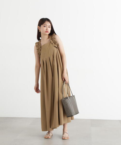 N.（N. Natural Beauty Basic）（エヌエヌナチュラルビューティーベーシック）の「ラッフルショルダーワンピース（ワンピース・レディース・ブラック/ベージュ/ブルー系その他・MEDIUM）」の14枚目の写真