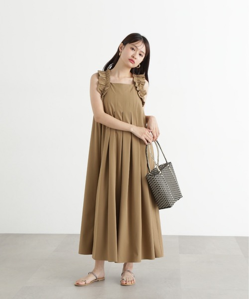 N.（N. Natural Beauty Basic）（エヌエヌナチュラルビューティーベーシック）の「ラッフルショルダーワンピース（ワンピース・レディース・ブラック/ベージュ/ブルー系その他・MEDIUM）」の3枚目の写真