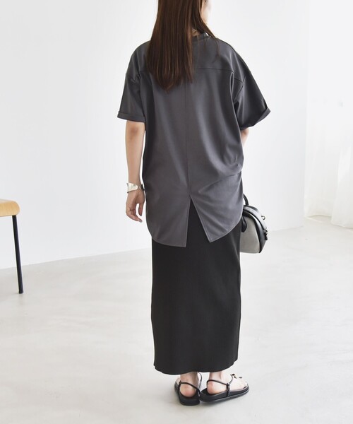 quaranciel:〈接触冷感/汗染み防止/洗濯機可能〉スリット ルーズ チュニック TEE quaranciel:〈接触冷感/汗染み防止/洗濯機可能〉スリット ルーズ