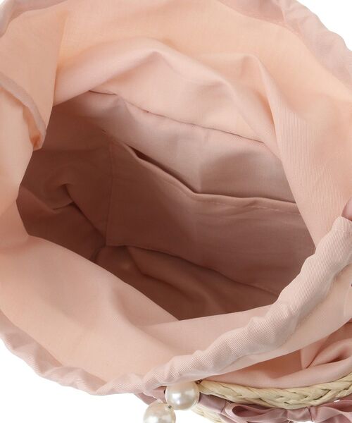 Maison de FLEUR（メゾンドフルール）の「パールハンドルメイズリボンカゴバッグ（かごバッグ・レディース・アイボリー/ブラック/ピンク・FREE）」の16枚目の写真