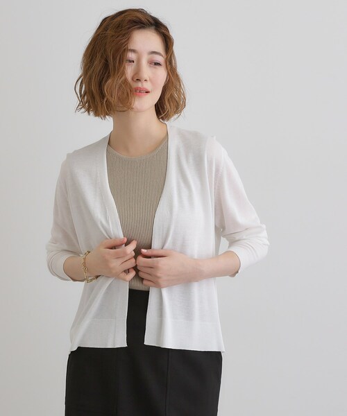 grove（グローブ）の「【接触冷感/UVカットetc】夏に嬉しい機能付き！ベーシックショートカーディガン（カーディガン/ボレロ・レディース・ナチュラル/ダークブラウン/ライトグレー/ブラック/オフホワイト・01/02/03/04/05）」の10枚目の写真