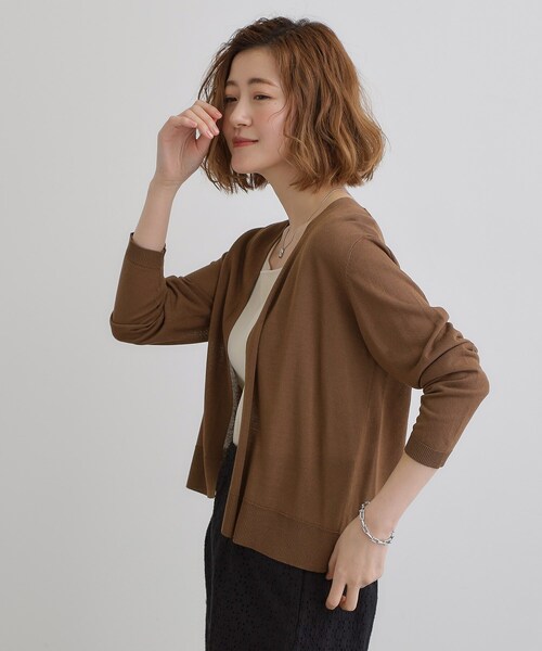 grove（グローブ）の「【接触冷感/UVカットetc】夏に嬉しい機能付き！ベーシックショートカーディガン（カーディガン/ボレロ・レディース・ナチュラル/ダークブラウン/ライトグレー/ブラック/オフホワイト・01/02/03/04/05）」の21枚目の写真