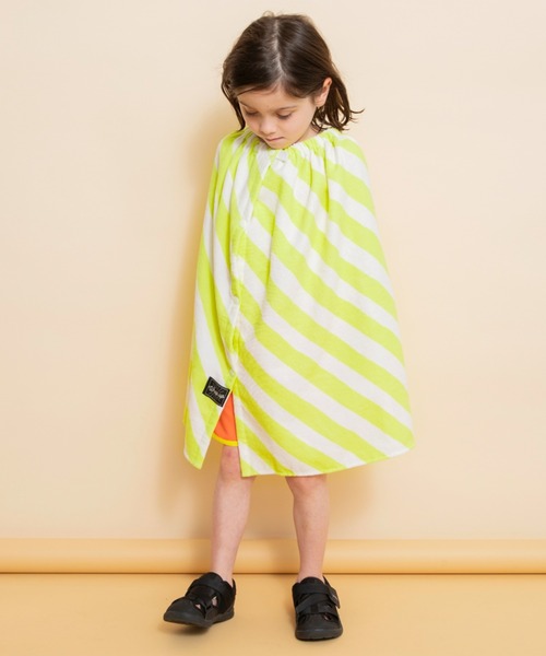 BRANSHES(ブランシェス)の「ラップタオル(スイムグッズ・キッズ・イエロー/アイボリー・FREE)」の11枚目の写真