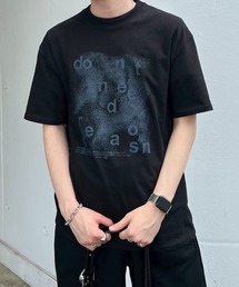 Chikashitsu +(`JVcvX)́yChikashitsu{zgradation logo graphic t-shirt / y`JVcvXzOf[VOtBbNSvgTVc(TVc/Jbg\[)