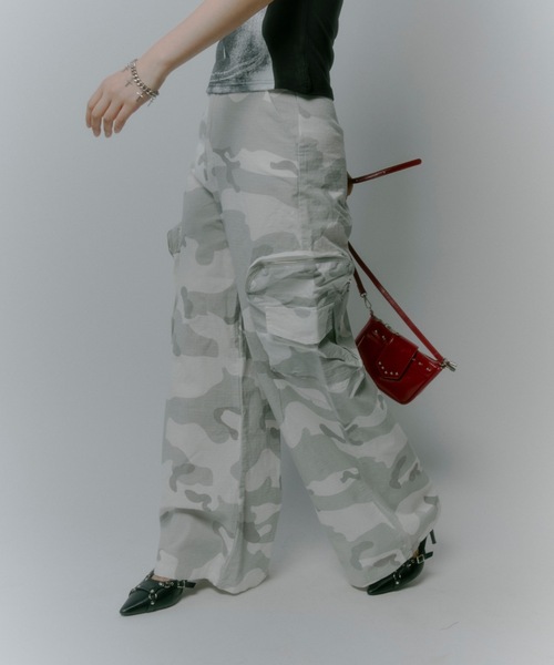 セール】サイドポケット迷彩カーゴパンツ（カーゴパンツ）｜BLONDEY