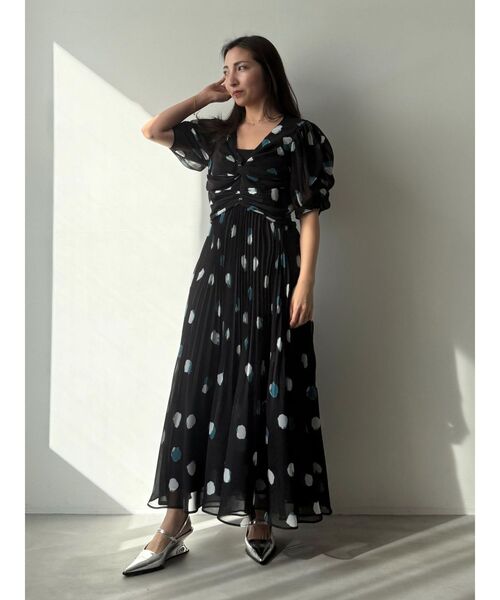 OUNNOUN（オウンノウン）の「【OUNNOUN】ドットプリーツワンピース（ワンピース・レディース・アイボリー/ブラック・MEDIUM/SMALL）」の12枚目の写真