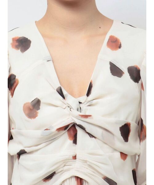 OUNNOUN（オウンノウン）の「【OUNNOUN】ドットプリーツワンピース（ワンピース・レディース・アイボリー/ブラック・MEDIUM/SMALL）」の3枚目の写真