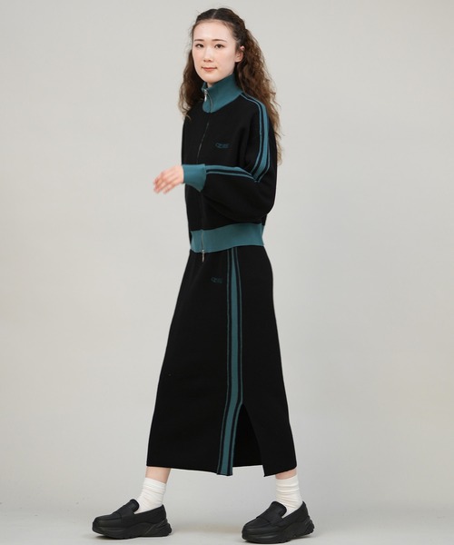 CONVERSE(コンバース)の「CONVERSE/コンバース ニットジャケット ラインスリーブ ダブルジップ セットアップ対応 5487-6807(その他アウター・レディース・ブラック/ワインレッド・M)」の12枚目の写真