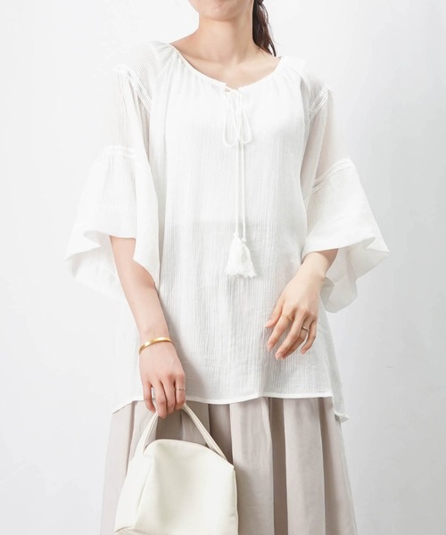 ルネ♡ホワイトフリル襟長袖ブラウス34⭐️極美品⭐️ ルネ♡ホワイトフリル襟長袖ブラウス34⭐️極美品⭐️