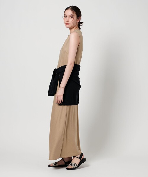 BEAUTY&YOUTH UNITED ARROWS（ビューティーアンドユースユナイテッドアローズ）の「麻ブレンド バイアス フレアワンピース（ワンピース・レディース・ネイビー/ベージュ・S/M）」の9枚目の写真
