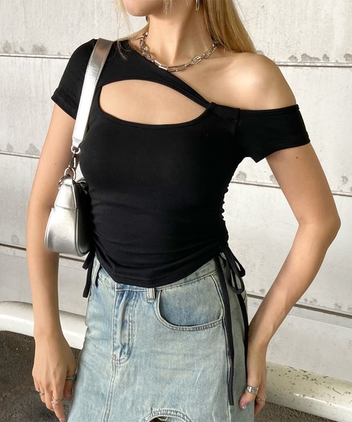 non-hedge(ノンヘッジ)の「カットワークワンショルダーショート丈トップス(Tシャツ/カットソー・レディース・オフホワイト/グレー/ブラック・FREE)」の16枚目の写真