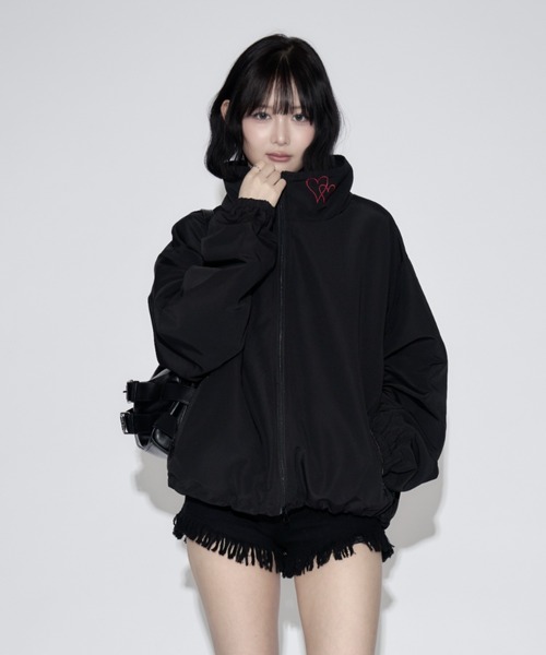 【ユニセックス】Heart Embroidered Bomber Track Jacket / ハート刺繍ボンバートラックジャケット