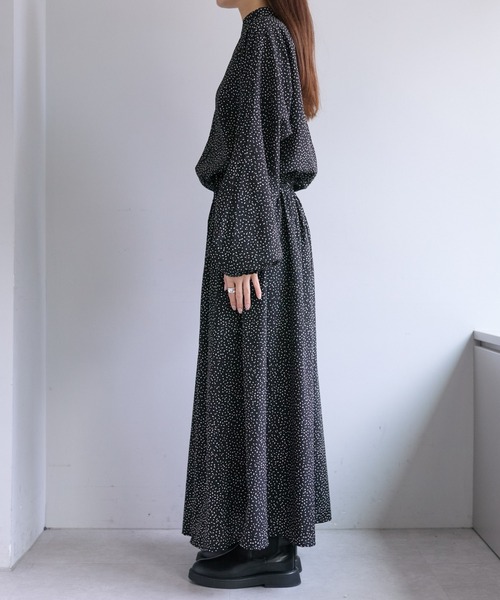 ウエストドロスト　ワンピース ソフトサテンウエストドロストワンピース ／洗濯機で洗える