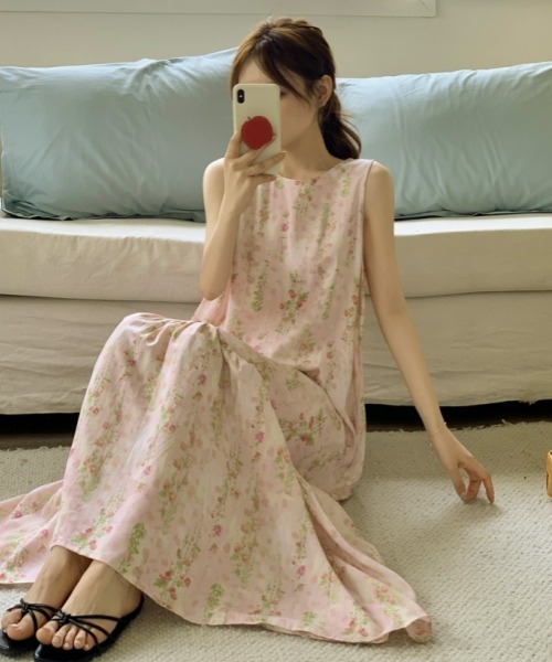 gossip!ロサンゼルス(ゴシップロサンゼルス)の「ヴィンテージ風キャミソールロングワンピース(ルームウェア/ナイトウェア)(ワンピース・レディース・ピンク/ラベンダー・FREE)」の5枚目の写真