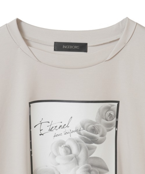 INGEBORG（インゲボルグ）の「カメリアスクエアpt.カットソー（Tシャツ/カットソー・レディース・ブラック/サックスブルー/ピンク/グレイッシュベージュ/チャコールグレー/ホワイト・MEDIUM）」の9枚目の写真