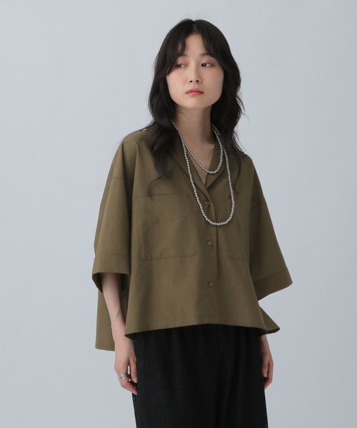 LEPSIM(レプシィム)の「オープンカラーショートシャツ2 573137(シャツ/ブラウス・レディース・カーキ/ブラック/ベージュ・FREE)」の3枚目の写真