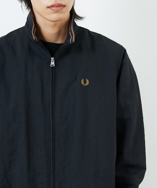 FRED PERRY（フレッドペリー）の「[FRED PERRY/フレッドペリー] 別注 ナイロン ブレンサムジャケット（ブルゾン・レディース・ブラック/ネイビー/ライトベージュ・8/10/12/14）」の6枚目の写真