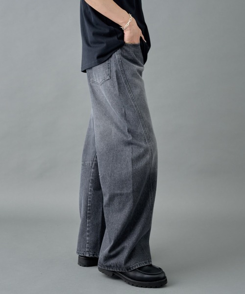 COLONY 2139（コロニートゥーワンスリーナイン）の「カーブデニム / men's（デニムパンツ・メンズ・サックスブルー/ブラック・LARGE/MEDIUM）」の5枚目の写真