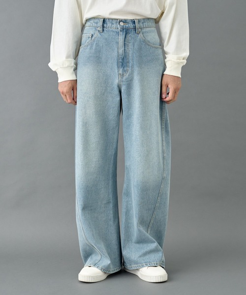 COLONY 2139（コロニートゥーワンスリーナイン）の「カーブデニム / men's（デニムパンツ・メンズ・サックスブルー/ブラック・LARGE/MEDIUM）」の17枚目の写真