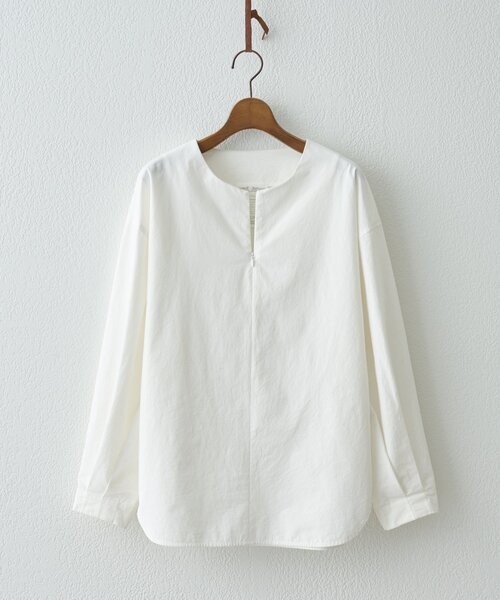 BEARDSLEY（ビアズリー）の「《15 quinze》フロントジップコットンプルオーバー（シャツ/ブラウス・レディース・ホワイト/ブラック・FREE）」の2枚目の写真