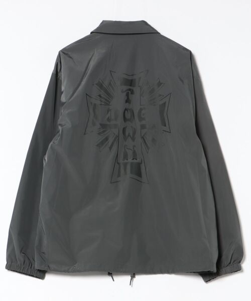 ドッグタウン　DOG TOWN ナイロンジャケット 黒 バックプリント DOGTOWN（ドッグタウン）の「DOGTOWN/ドッグタウン CROSS LOGO COACH