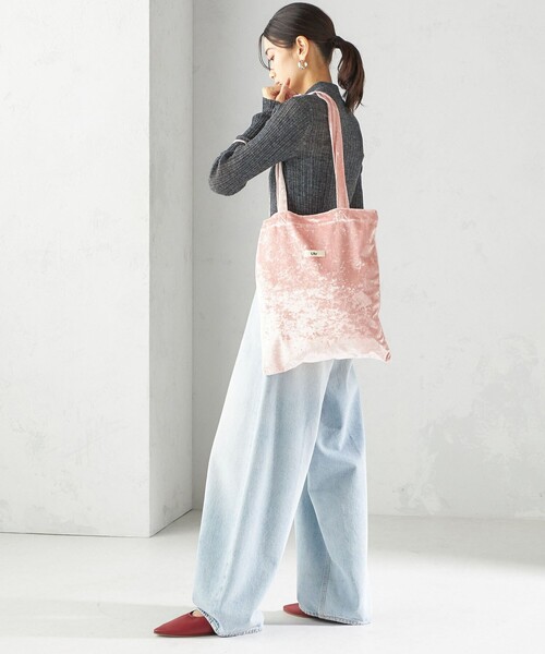Uhr（ウーア）の「【SHIPS別注/PINK RIBBONチャリティー】Uhr: ポリエステル ベロア トート バッグ（トートバッグ・レディース・ピンク/ネイビー・ONE SIZE）」の16枚目の写真