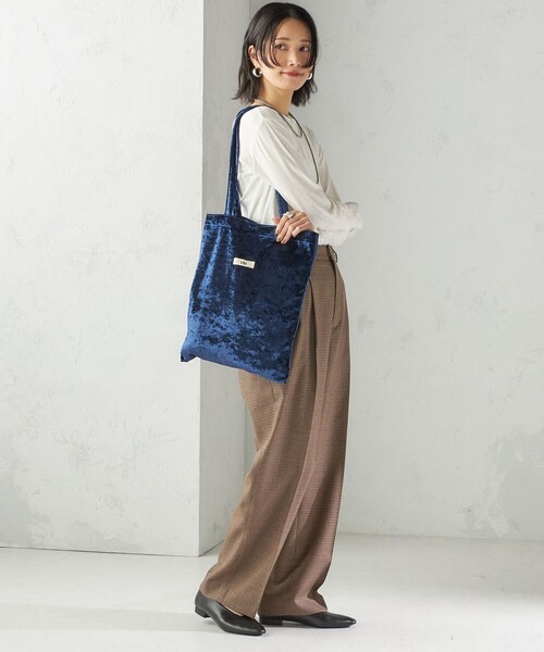 Uhr（ウーア）の「【SHIPS別注/PINK RIBBONチャリティー】Uhr: ポリエステル ベロア トート バッグ（トートバッグ・レディース・ピンク/ネイビー・ONE SIZE）」の18枚目の写真