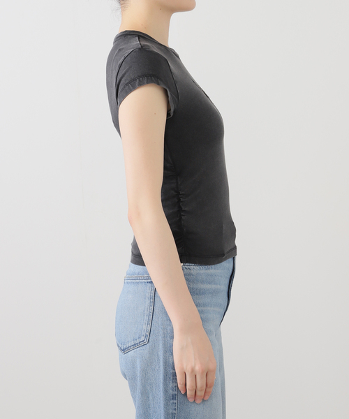 Guess(ゲス)の「GUESS/ゲス GO VINTAGE SHIRRED WING SS TEE(Tシャツ/カットソー・レディース・レッド/ブラック・SMALL)」の18枚目の写真