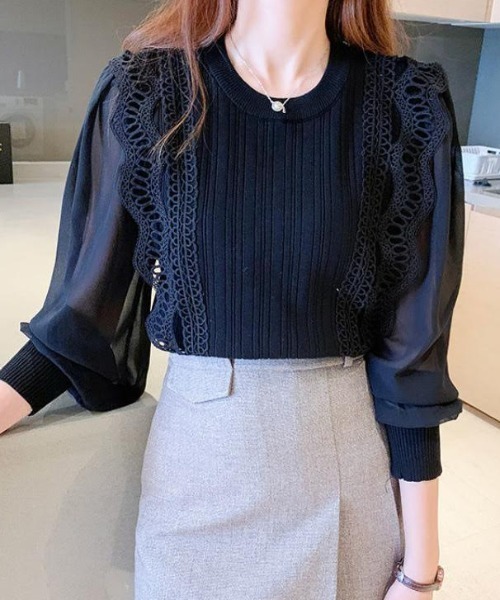 cammie（キャミー）の「レース切り替え袖シフォントップス（シャツ/ブラウス・レディース・オフホワイト/ブラック・LARGE/MEDIUM）」の2枚目の写真