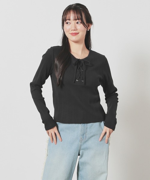 Honeys(ハニーズ)の「レースアップトップス(Tシャツ/カットソー・レディース・アイボリー/ブラック/杢グレー/ライトグリーン・L/M/S)」の9枚目の写真