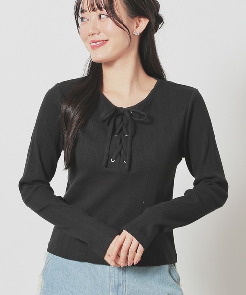 Honeys(ハニーズ)の「レースアップトップス(Tシャツ/カットソー・レディース・アイボリー/ブラック/杢グレー/ライトグリーン・L/M/S)」の10枚目の写真