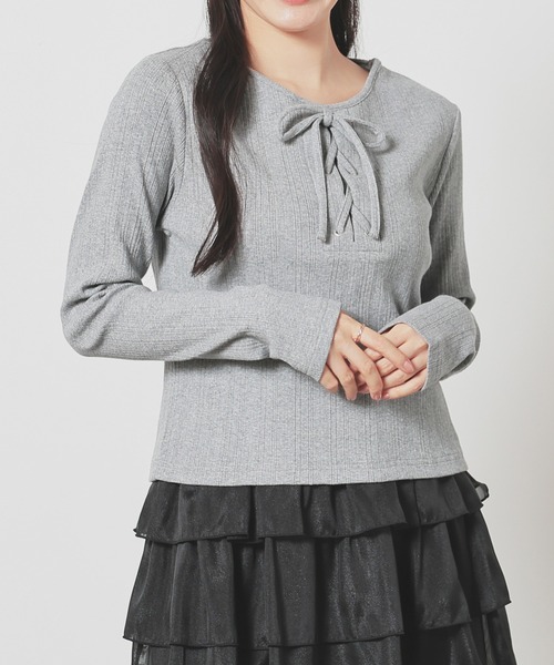 Honeys(ハニーズ)の「レースアップトップス(Tシャツ/カットソー・レディース・アイボリー/ブラック/杢グレー/ライトグリーン・L/M/S)」の16枚目の写真