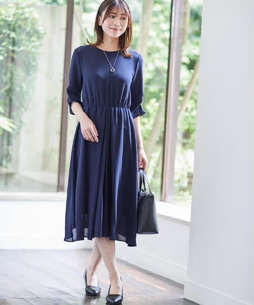Reflect(リフレクト)の「【吸水速乾/防しわ】シルキープリーツワンピース(ワンピース・レディース・ネイビー/ブラック/サックスブルー・05/07/09/11/13/15 /17)」の5枚目の写真