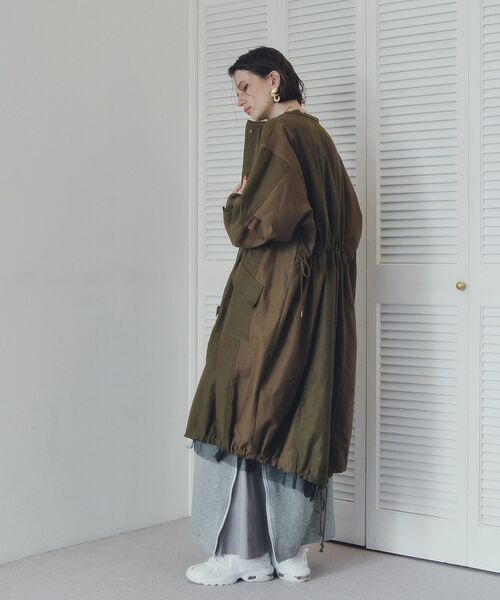 Editt by YECCA VECCA（エディットバイイェッカヴェッカ）の「2wayミリタリーコート（その他アウター・レディース・カーキ/チャコールグレー・FREE）」の6枚目の写真
