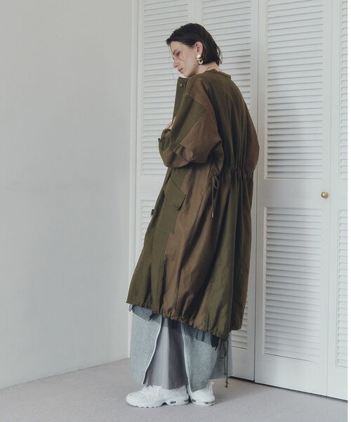 Editt by YECCA VECCA（エディットバイイェッカヴェッカ）の「2wayミリタリーコート（その他アウター・レディース・カーキ/チャコールグレー・FREE）」の9枚目の写真