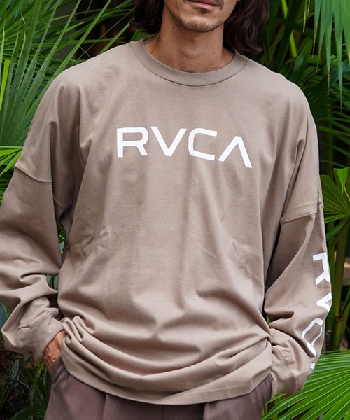 RVCA（ルーカ）の「RVCA メンズ RVCA LT ロンＴ 【2025年秋冬モデル】/ルーカ袖プリントロゴ長袖ロンT（Tシャツ/カットソー・メンズ・ブラック/ベージュ/オフホワイト/ブルー系その他/ブラック系その他・SMALL/MEDIUM/LARGE/X-LARGE）」の4枚目の写真