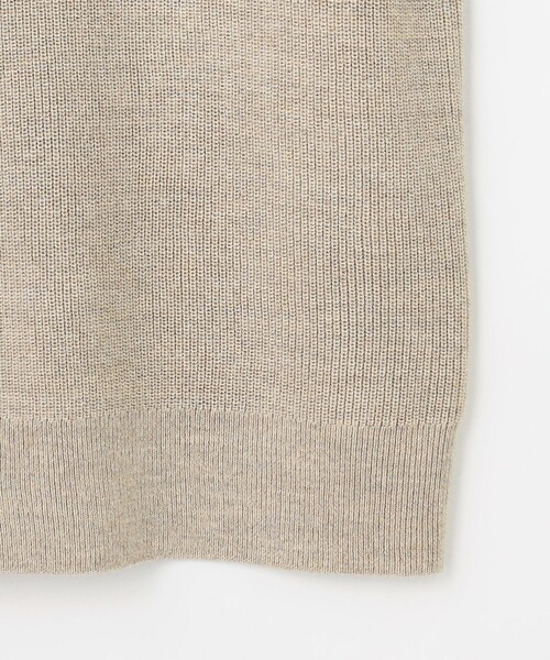 J.PRESS Ladies(J.プレス レディス)の「DRALON MERINO ニット ベスト(ベスト・レディース・ワイン系/ベージュ系/ライトグレー系/ネイビー系・SMALL)」の20枚目の写真