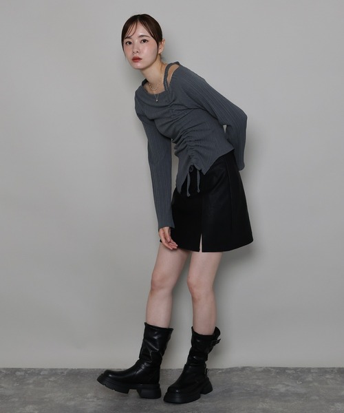 J by blue（ジェイバイブルー）の「ワンオフショルダーギャザーリボンTシャツ（Tシャツ/カットソー・レディース・ブラック/オフホワイト/グレー・MEDIUM）」の13枚目の写真
